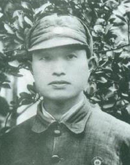 他曾是国军团长,不愿打新四军起义,所创部队成我军一大杀手锏