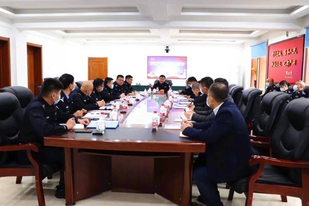 伊春交警:多措并举深入推进冬季交通事故预防"百日会战"行动