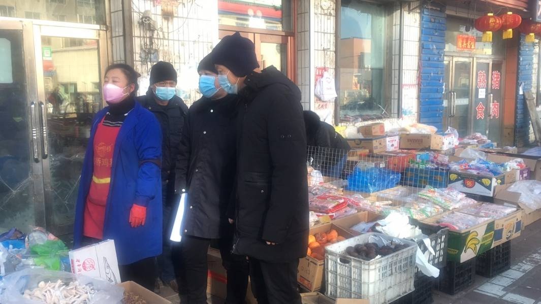 桦甸市二道甸子镇开展冻货专项检查 食品安全与疫情防控"两手抓"