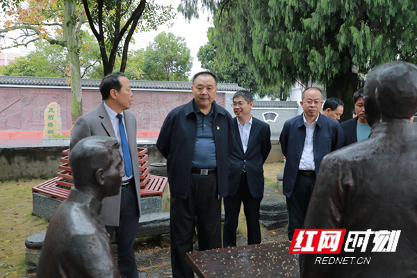 唐能武带队到江华调研产业发展和红色文化