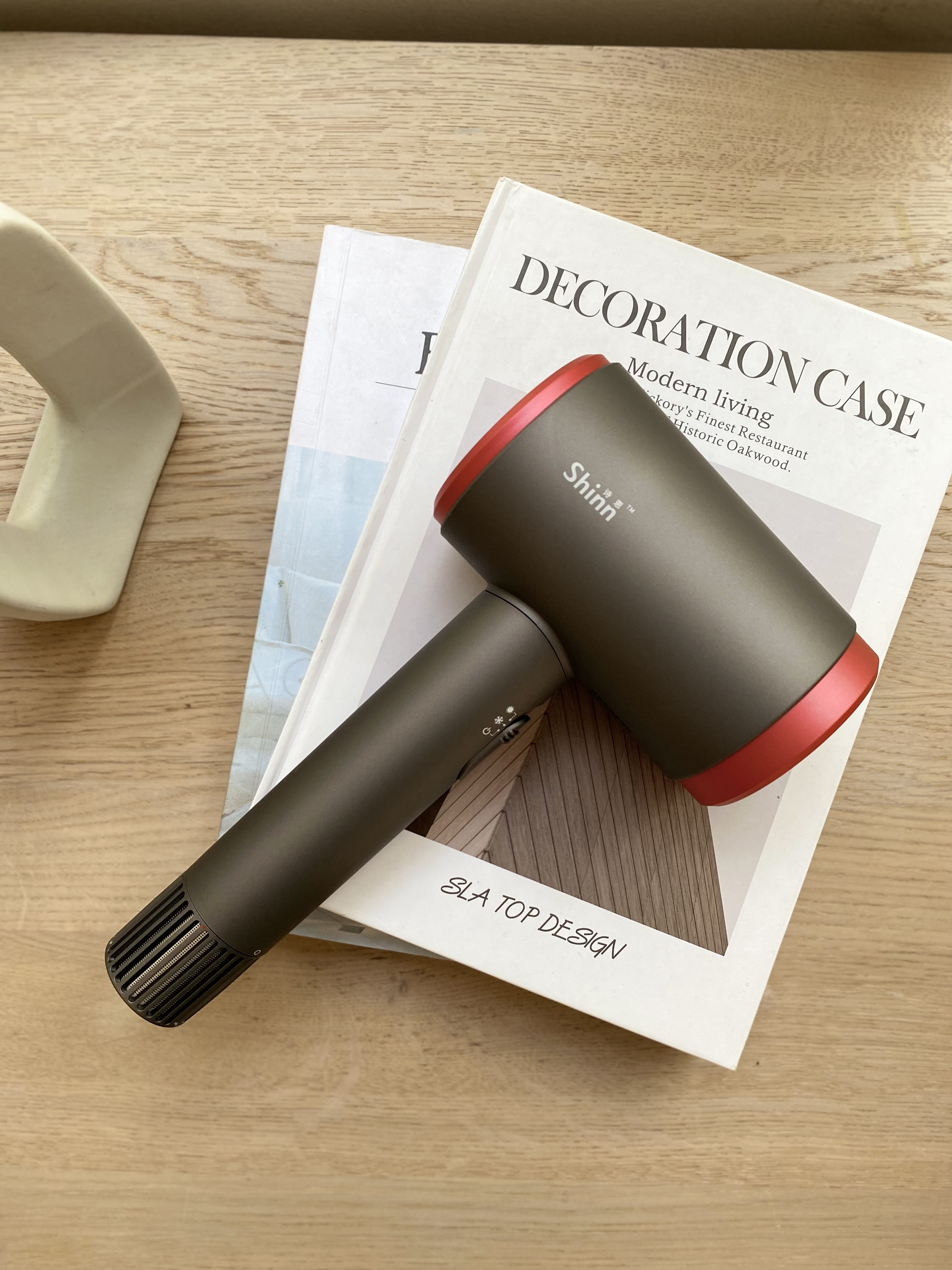 诗恩无线吹风机入围吴晓波频道"金物奖",国货黑科技实力出圈