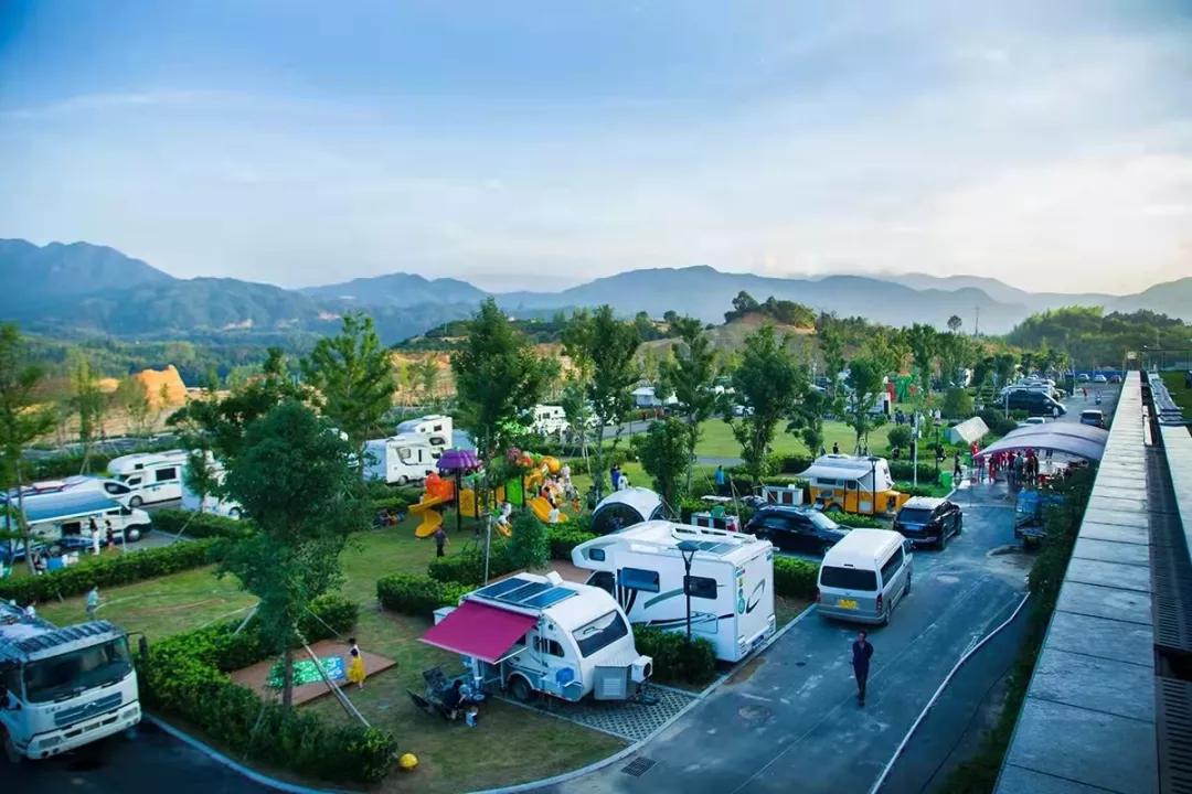 我市泰顺县廊桥—氡泉旅游度假区小松坡自驾车营地创成全国4c级自驾车