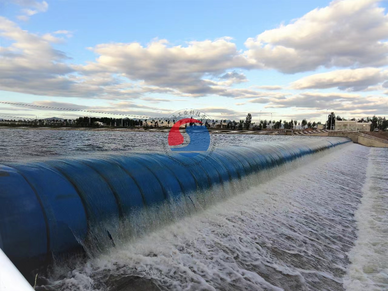 橡胶坝如何控制运行?