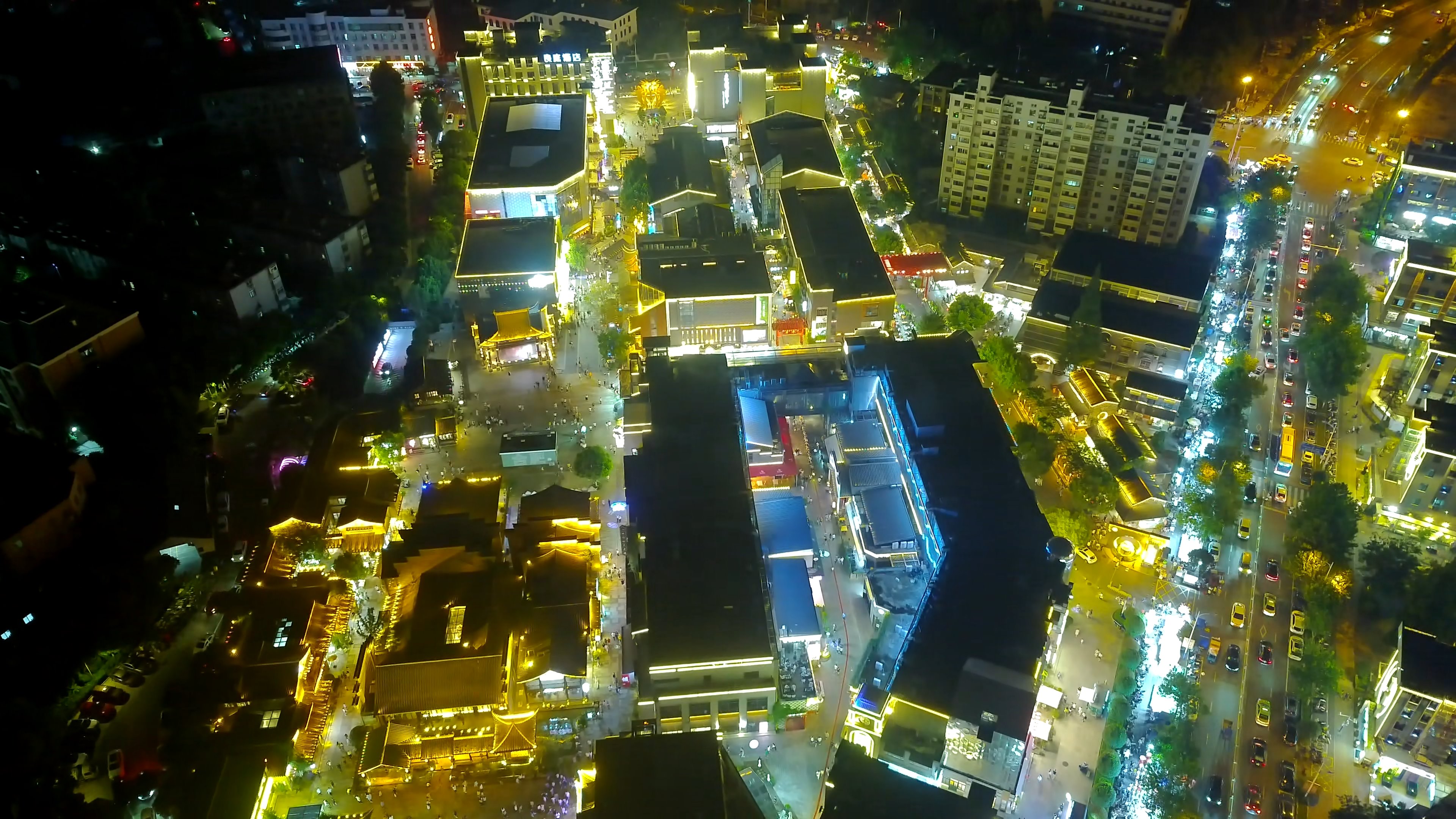 仲夏宵夜去哪儿?合肥罍街夜市,烧烤龙虾小啤酒各种美味等你来