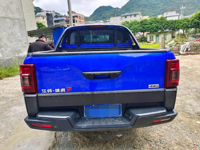 江铃宝典皮卡参数 江铃宝典柴油皮卡油箱多少升