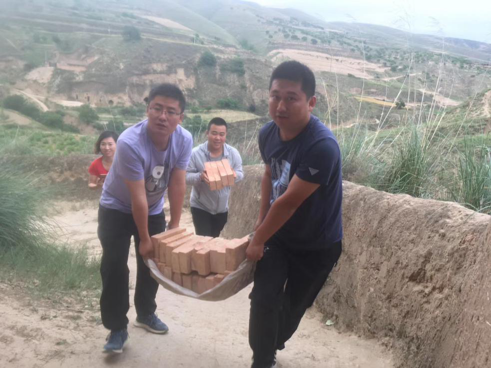 最美雄关人丨刘国虎 逐梦乡土情 踏实扶贫路