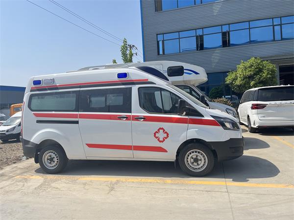 福特全顺v348负压救护车 长轴高顶航空版120急救车