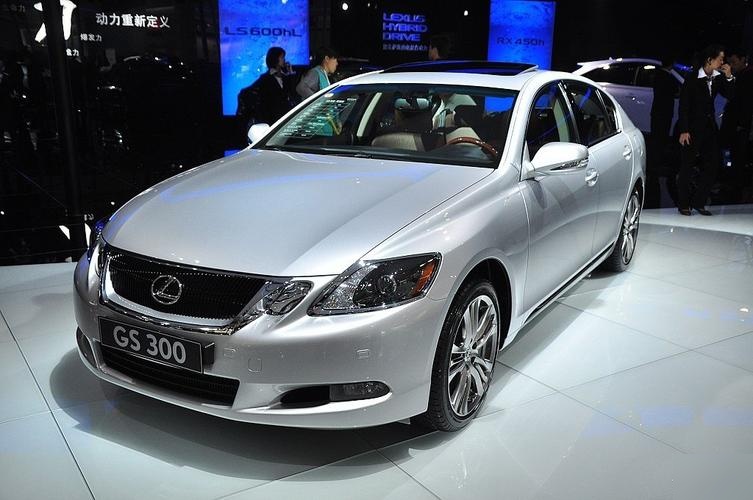 gs300估价图片