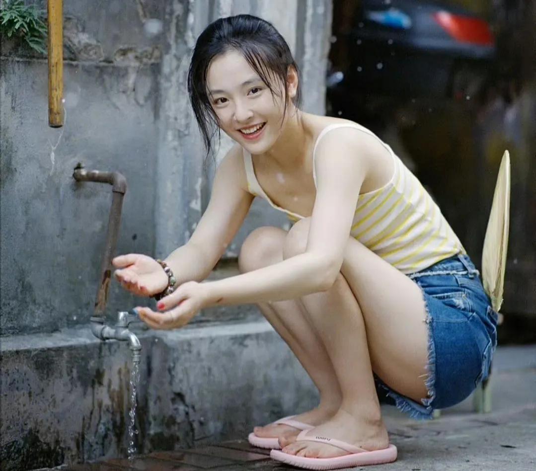 吴倩首聊坐月子细节,蔡少芬自曝孕期狂吃,吴昕叹:专家交流大会