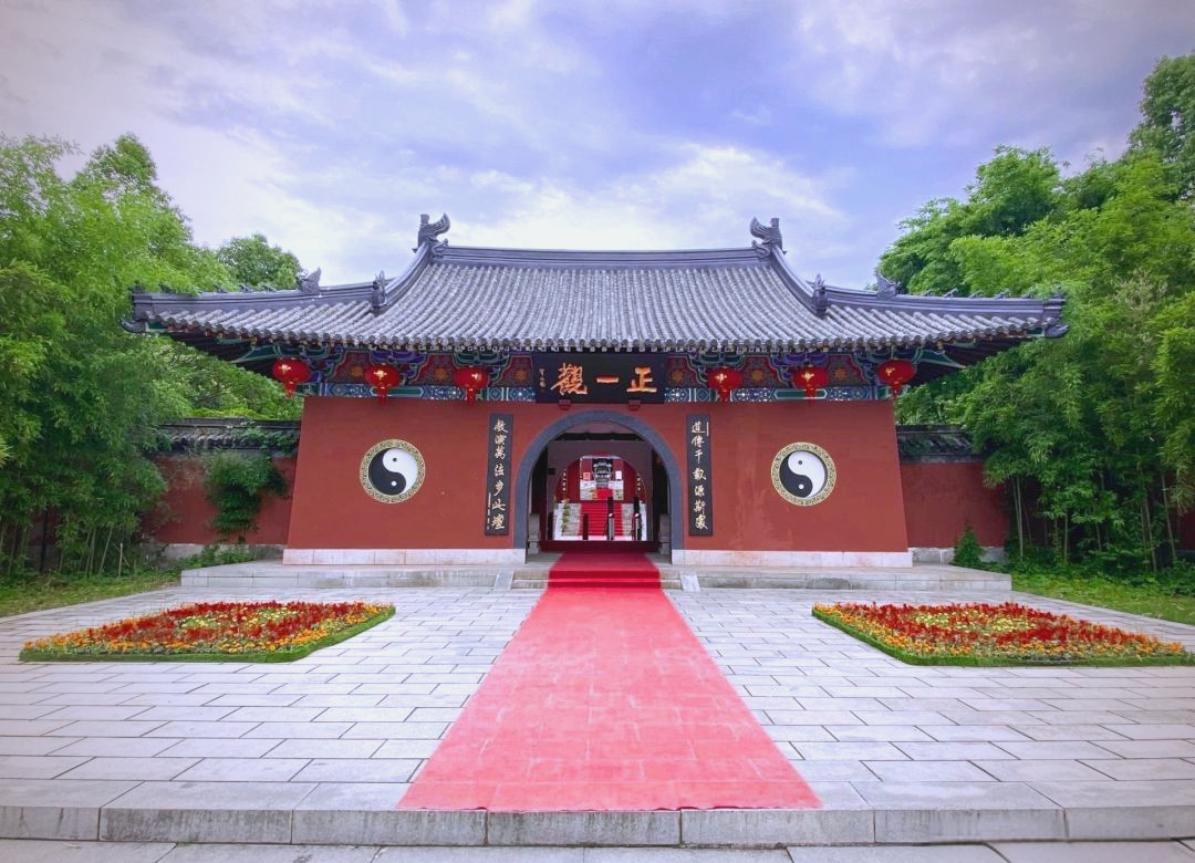 龙虎山正一观,这座历史悠久的道观,承载着深厚的文化底蕴