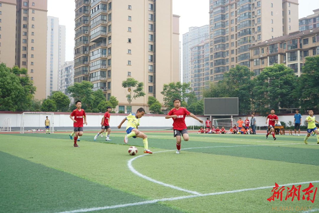 石门:"双减"背景下的校园足球联赛火热开赛