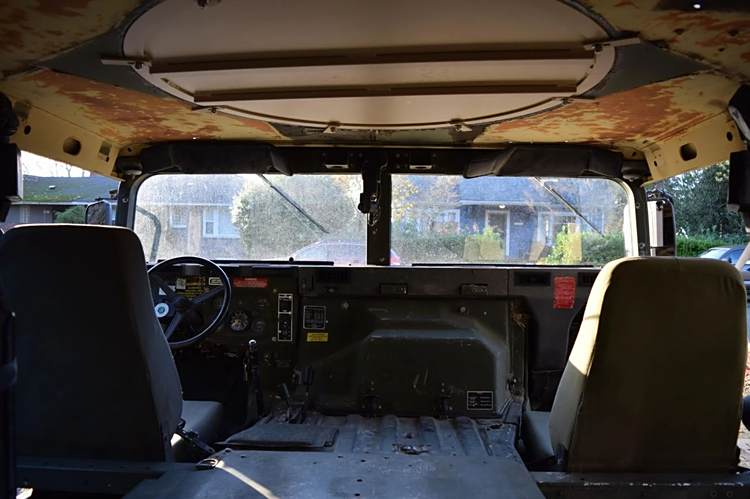 美军的悍马退役后开启平民生活