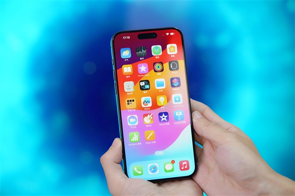 万元机型备货70%!苹果押宝iPhone 16 Pro系列:相信AI能让大家踊跃换机
