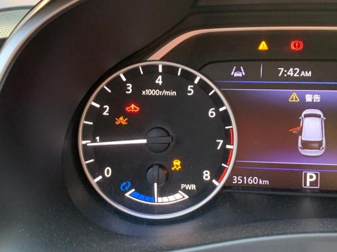 日产楼兰仪表盘说明书,楼兰仪表盘指示灯