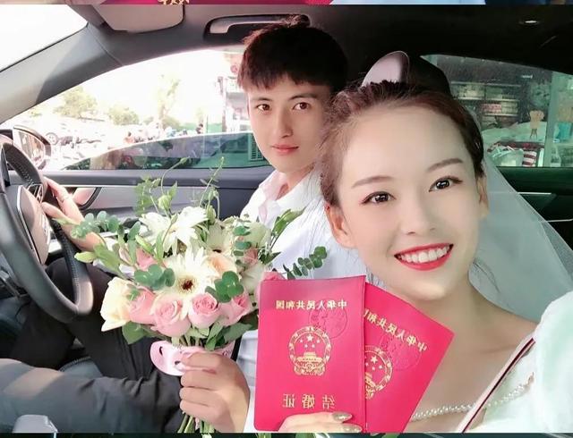 竞走女神杨家玉:用冠军告慰天堂里的父亲,嫁给师弟后过得如何?