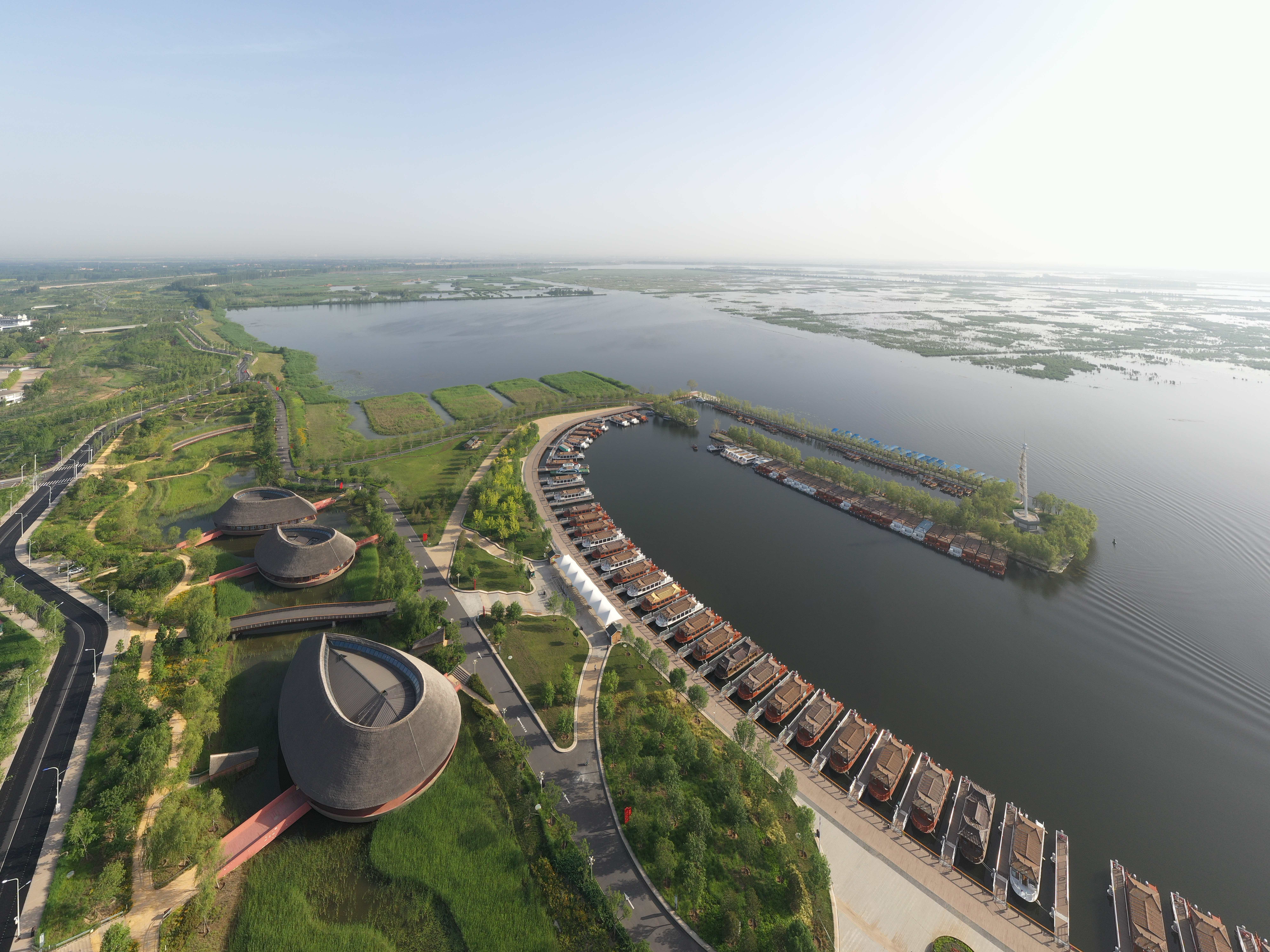 (新华全媒 )天空之眼瞰雄安:拔地而起的"未来之城"