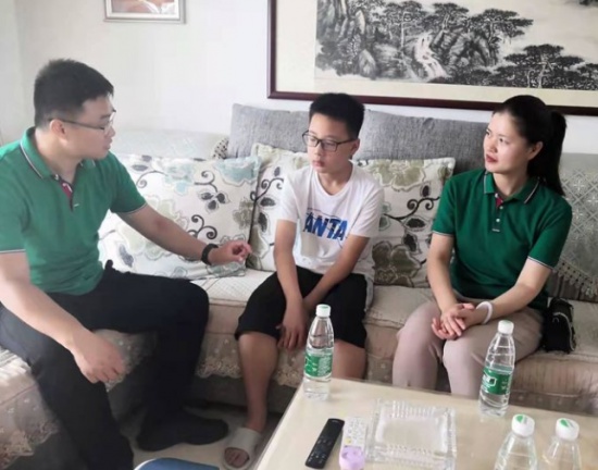 郑州经开五中优秀班主任赵曜:用心培育人 用爱温暖人