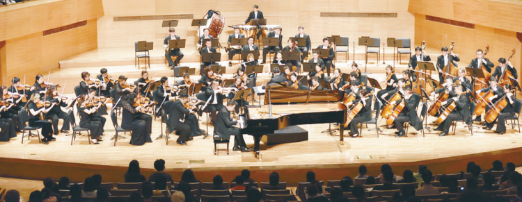 沈阳交响乐团建团十年 为辽沈人民奉献了500余场音乐会