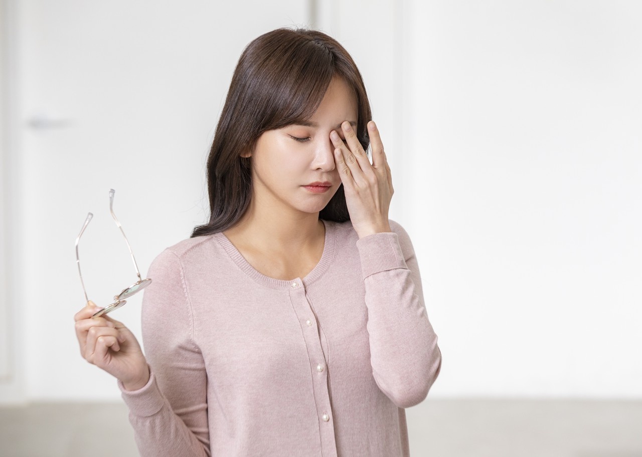 健康|眼干眼涩就点眼药水?可能是干眼症,应尽早就医