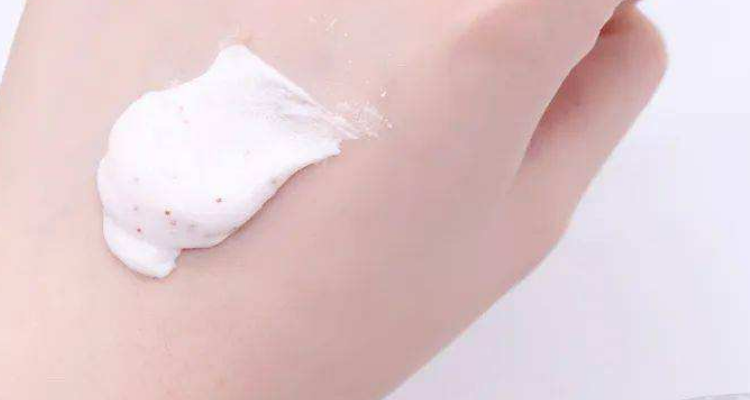 什么成分的身体乳会长体毛（什么成分的身体乳会长体毛呢）