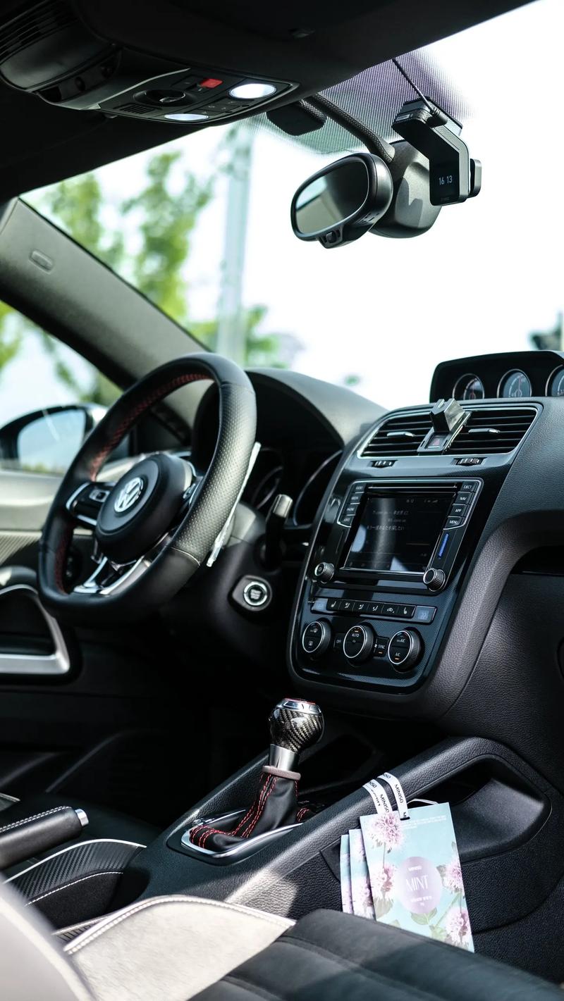 汽车内部有哪些内饰?