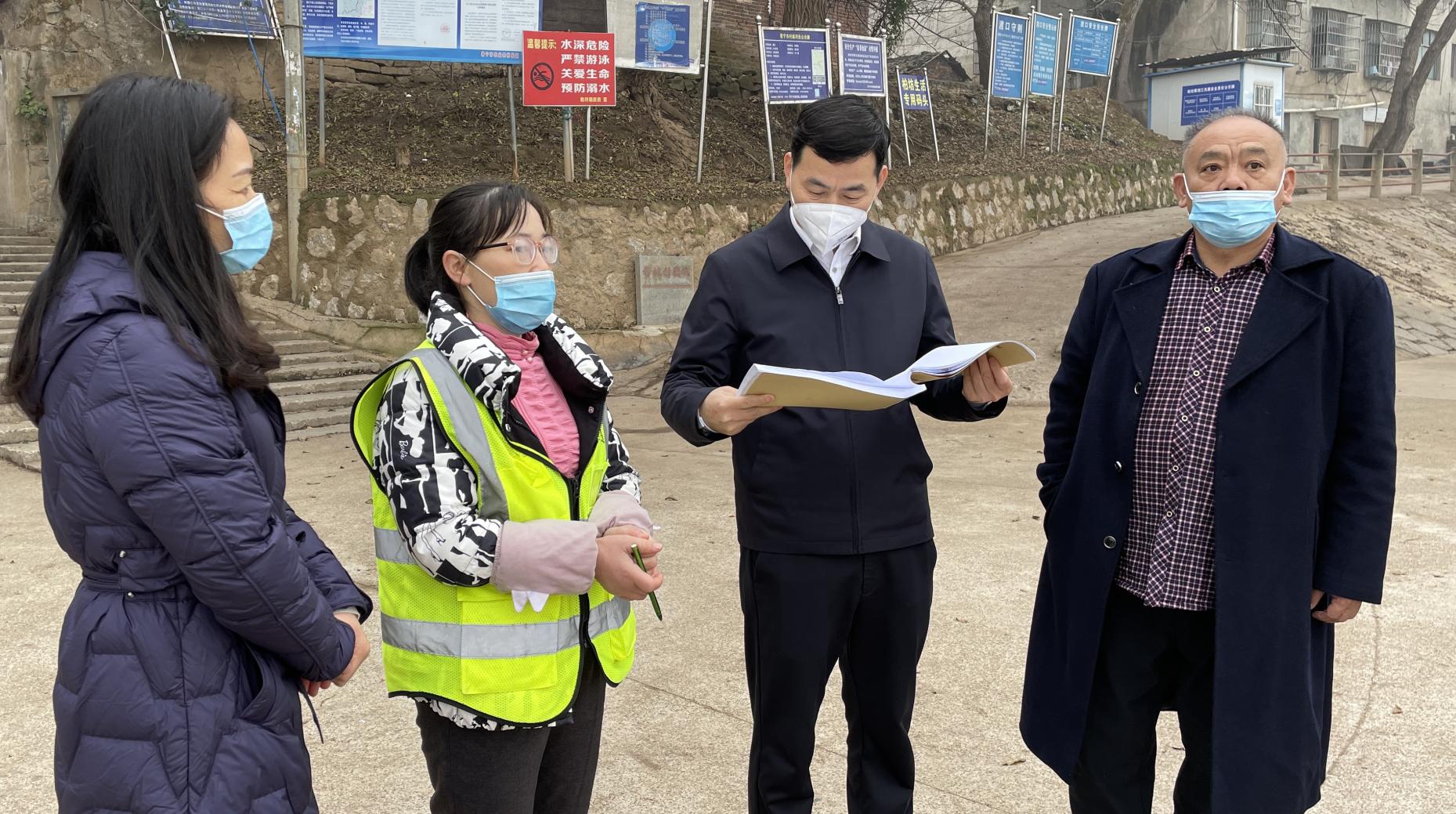 段鸣到柏坊镇督导安全生产和食品安全工作