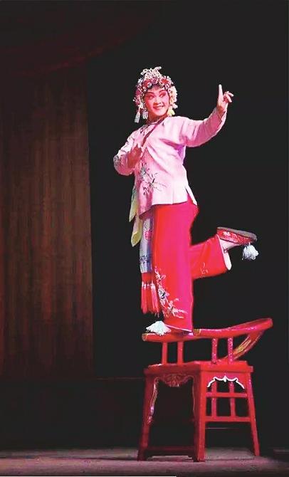 蒲剧《挂画》精彩亮相2022年新年戏曲晚会