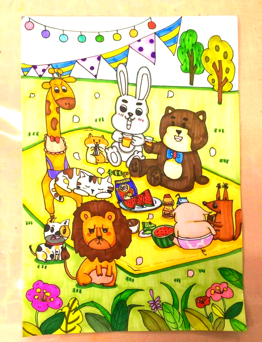 创意绘画小动物聚餐:绘制温馨和谐的盛宴场景