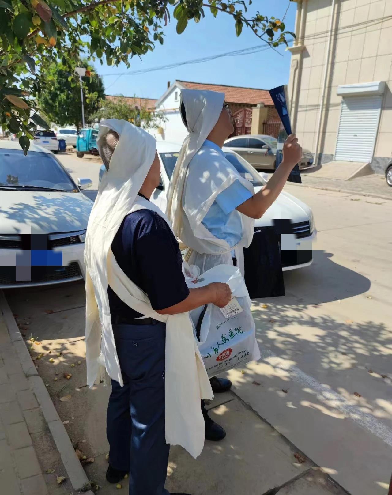 老人去世照片农村老人死了真实图片农村夏天出殡图片农村老人过世图片