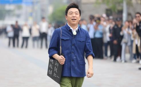 黄渤班尼路是什么梗?
