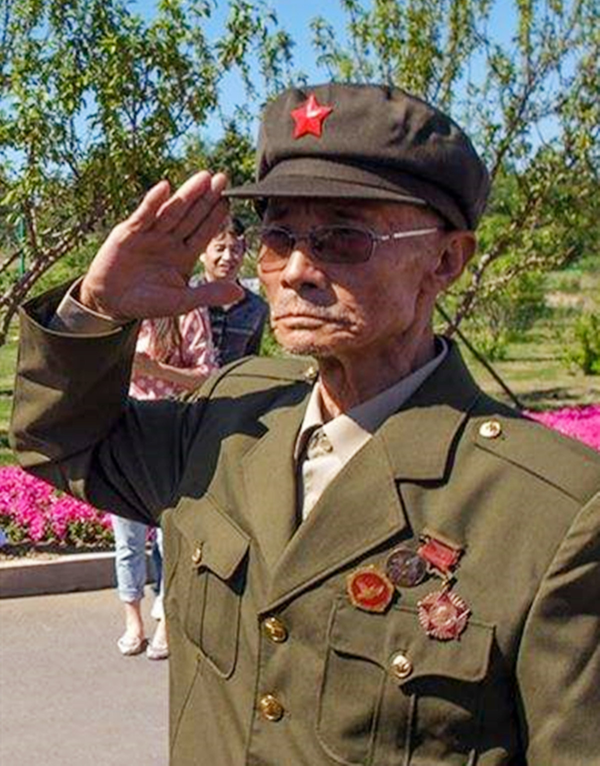 英雄儿女中王成原型,被俘后敌军给他三条路,他果断选择最后一条