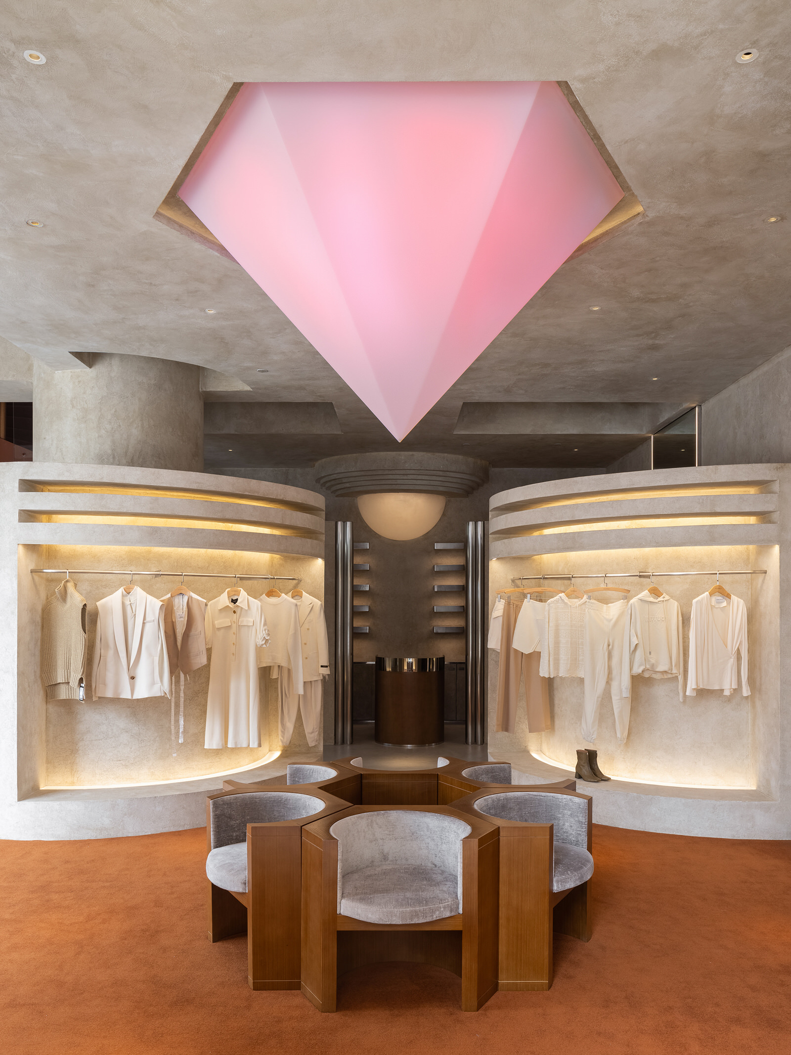 liang architecture丨复古未来主义买手店