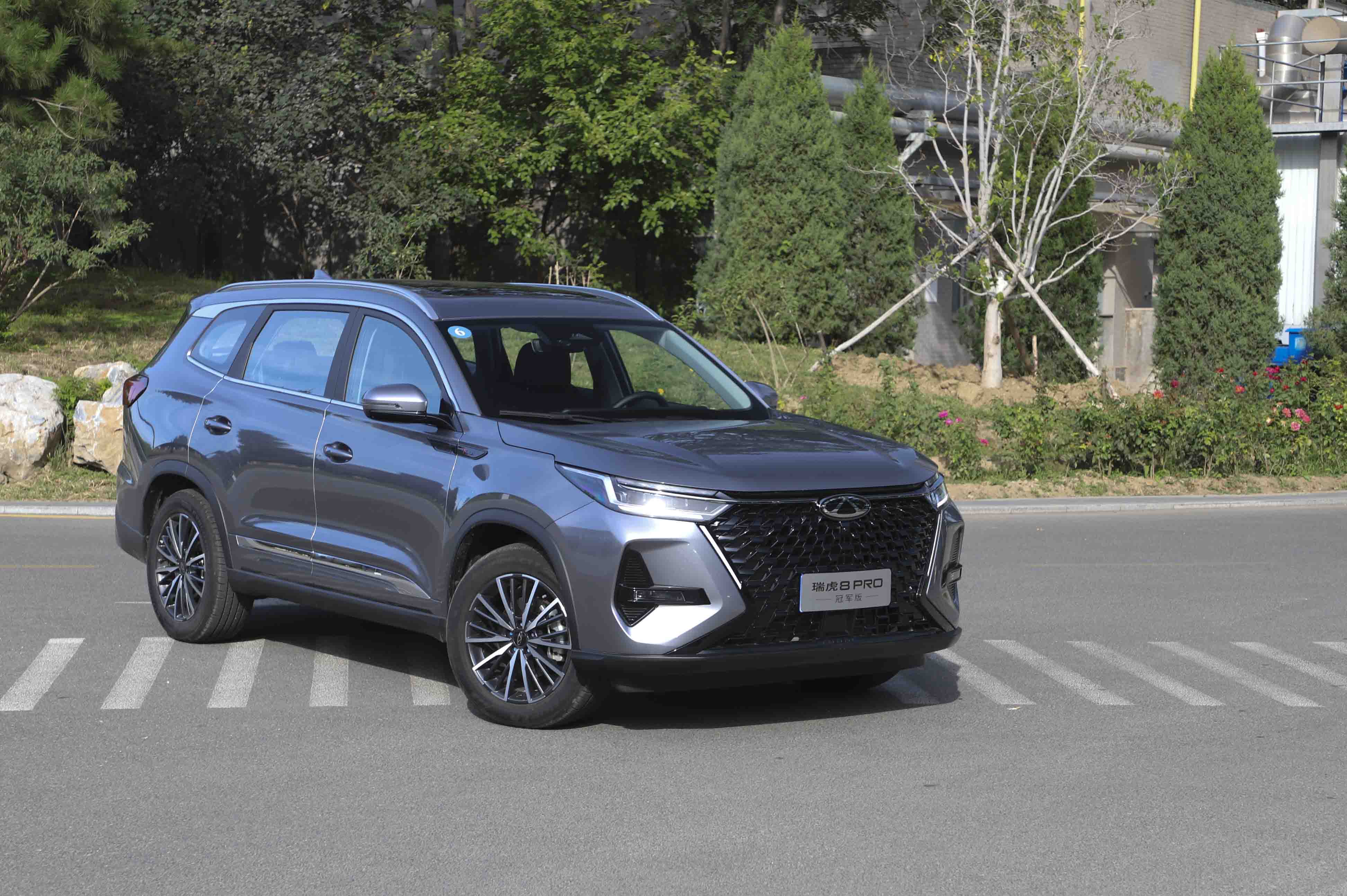 瑞虎8机油滤芯在哪里