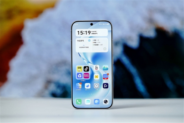 星星海梦幻外观+4K原生实况！vivo S60手机全面评测：一台懂年轻人日常需求的轻旗舰