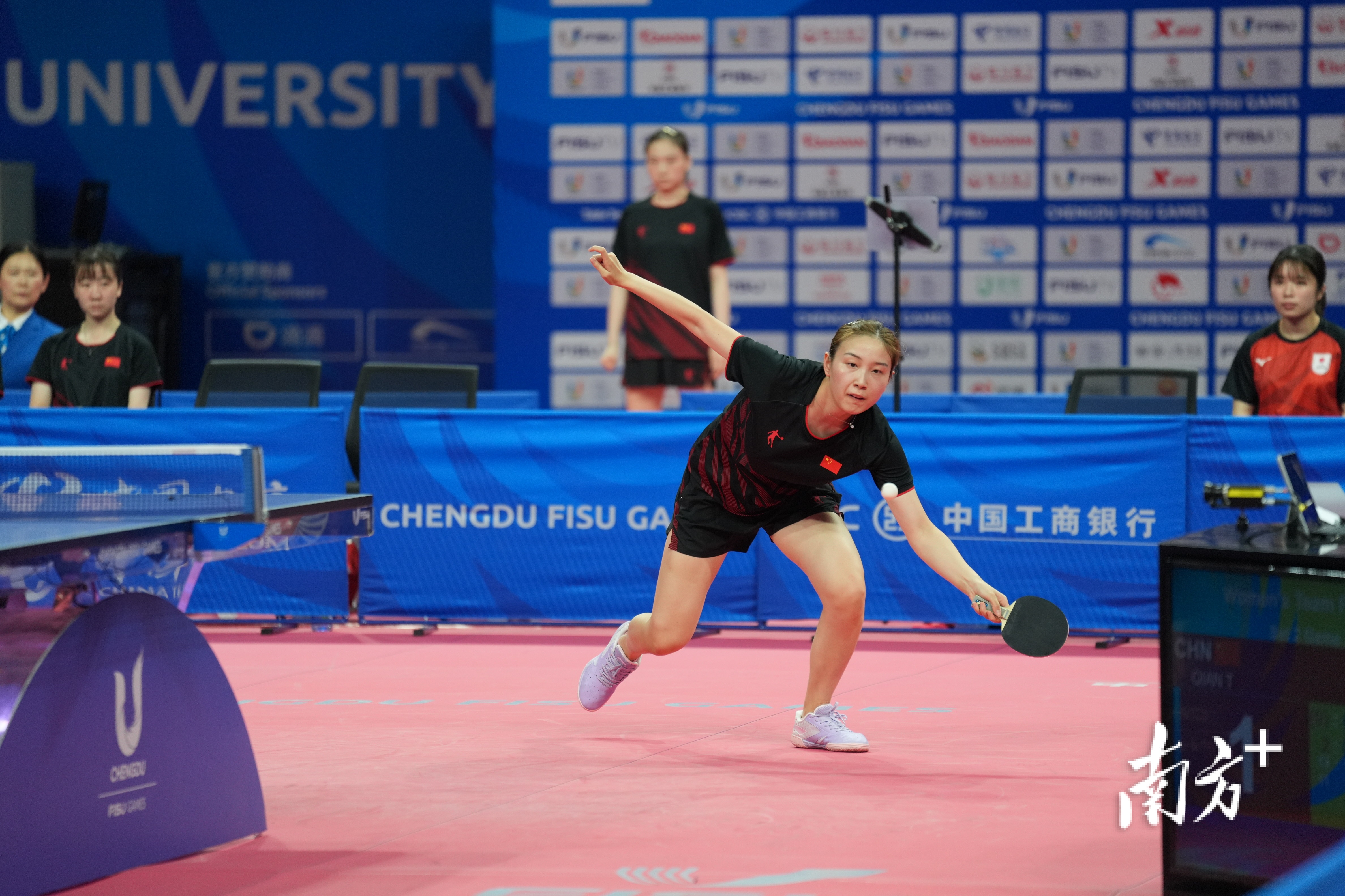 中国队夺大运会乒乓球首金,广东选手杨诗璐助女团夺冠