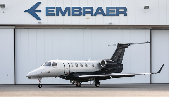 巴航工业按期交付首架新升级版飞鸿300e公务机