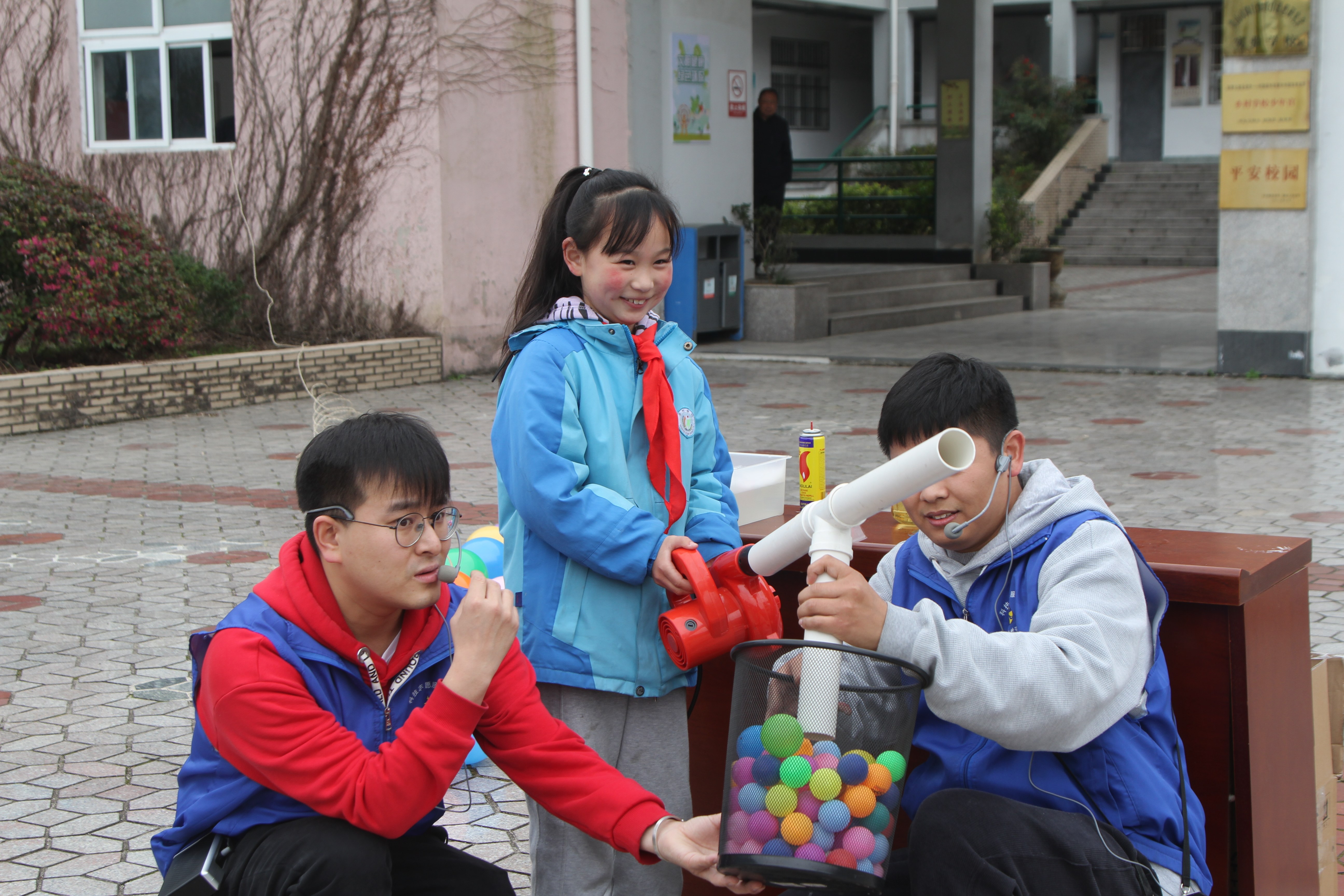 黟县宏村学校:科技之光点亮校园