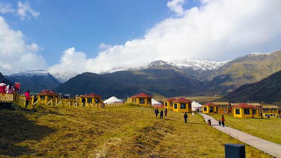 温宿塔格拉克村