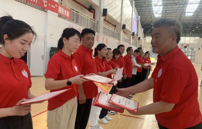 踔厉奋发,笃行不怠│黎平四中庆祝党的生日