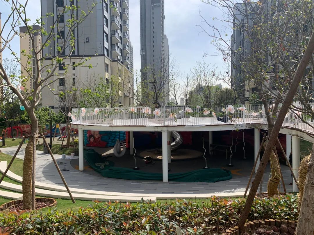 验房记丨单价2万 的亚新海棠公馆,能否坐稳滨河头号一哥?