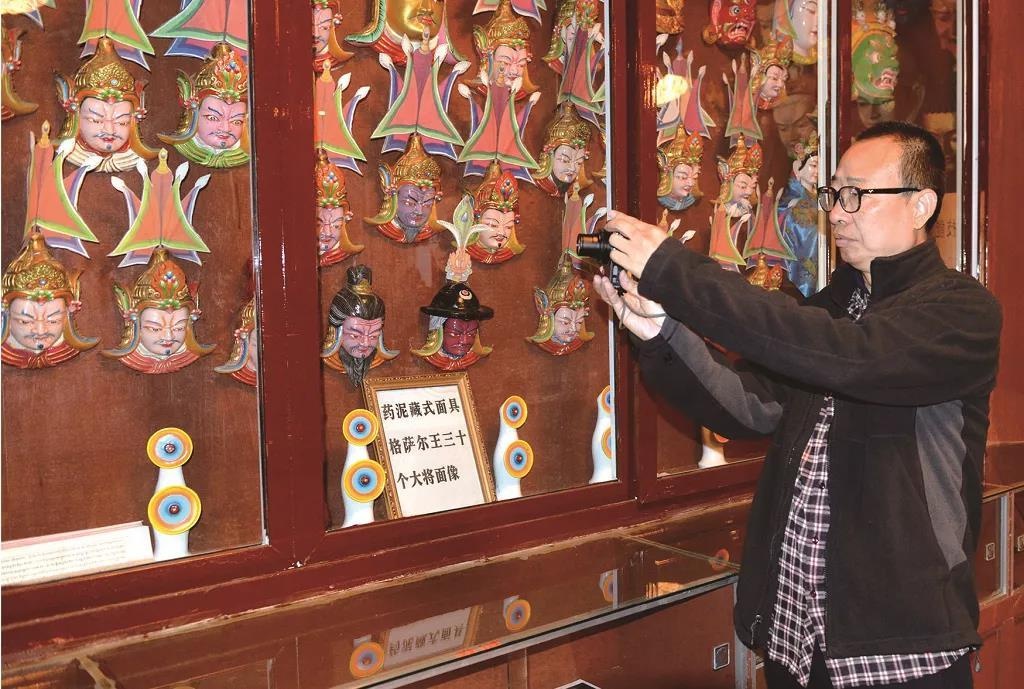 潘鲁生:每日一物|四川新龙藏式药泥面具