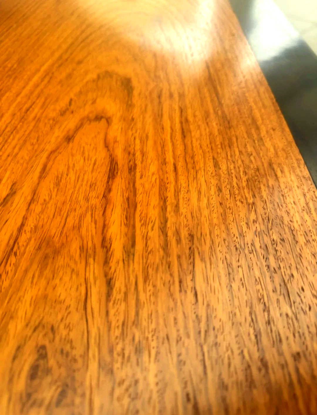 越南黄花梨:虽非国标红木,却成功占据市场主导地位