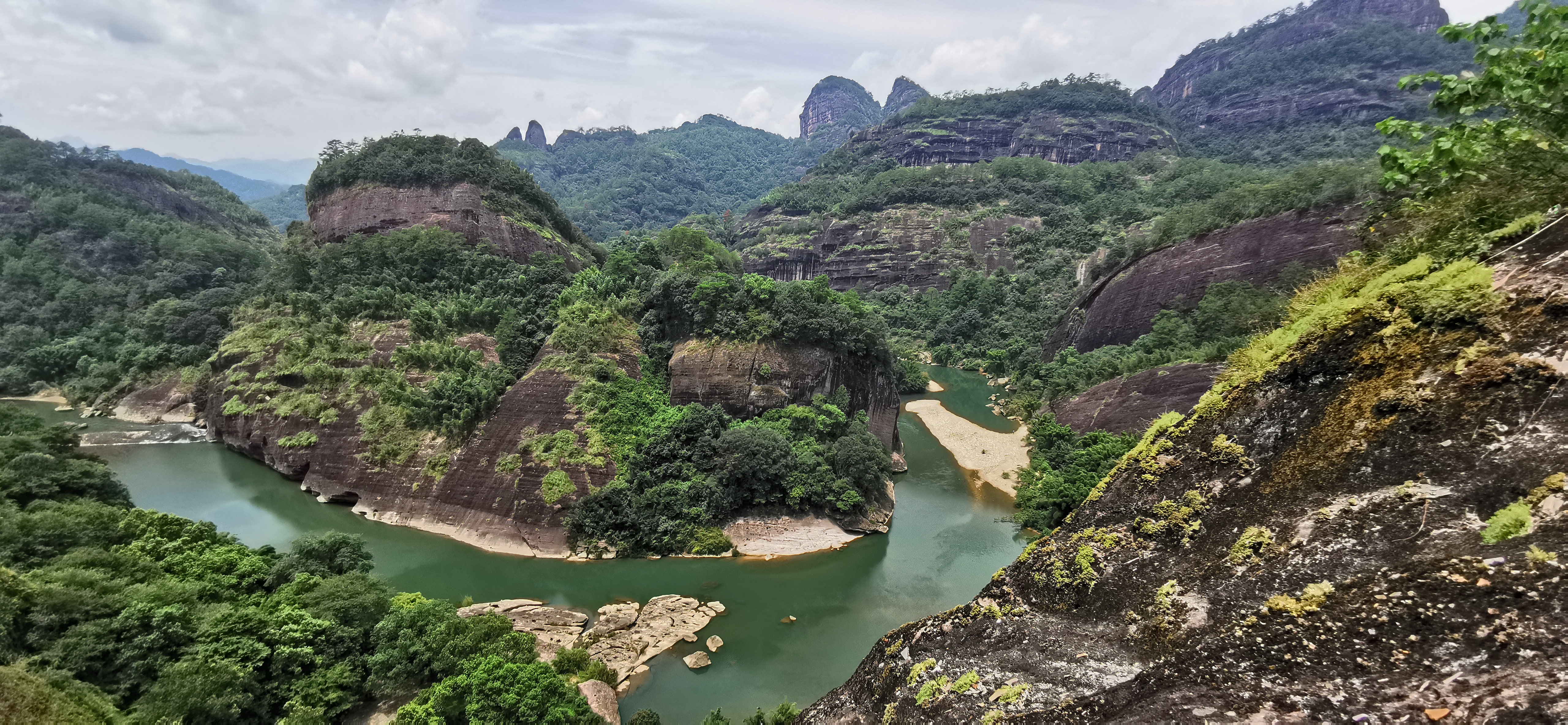 广东自驾福建8天游(3)—初遇武夷山,登天游峰,览武夷山水