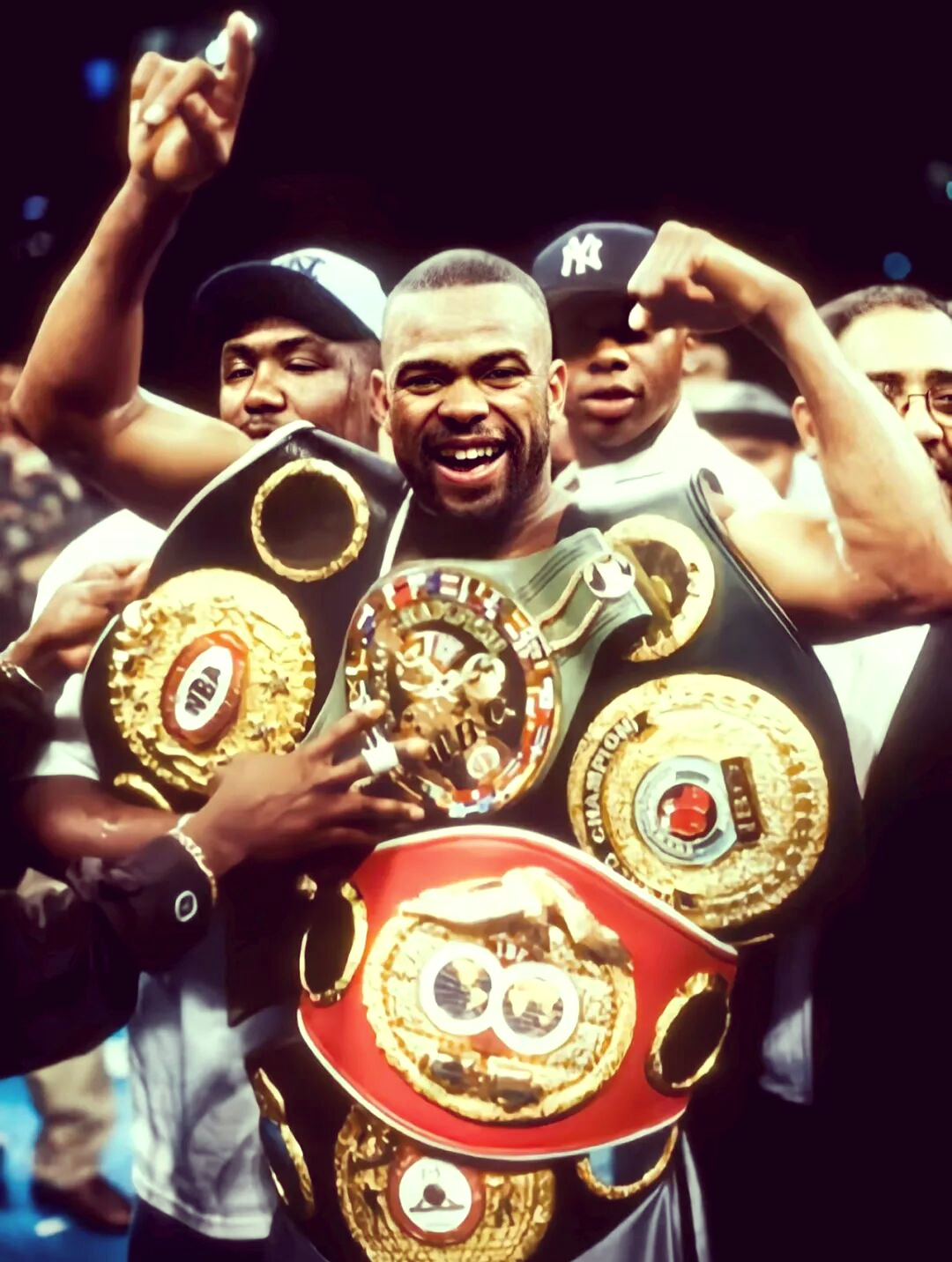 小罗伊-琼斯盛赞乌西克,或将以全胜战绩退役