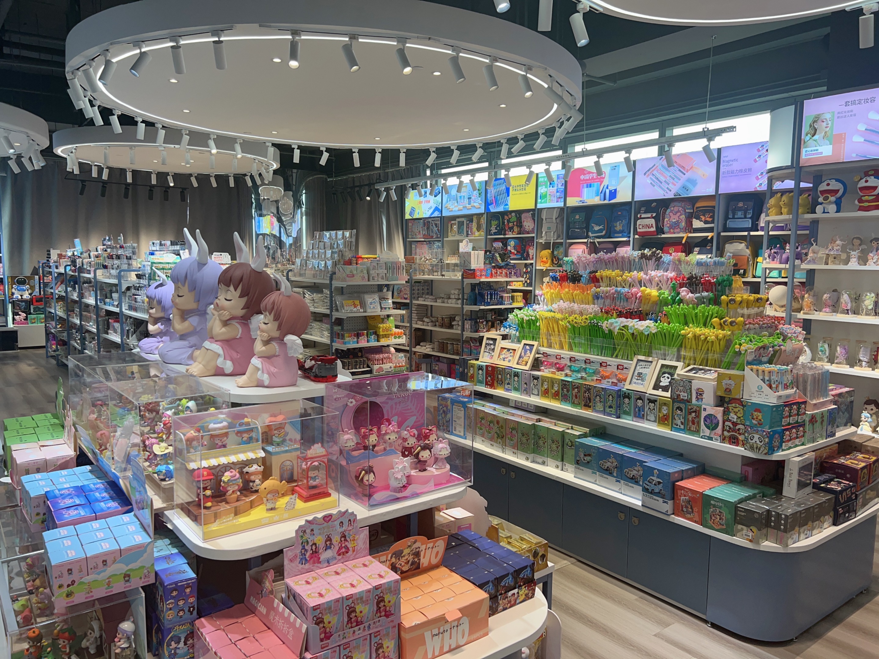 浙江万品甄选百货有限公司 开百货店赚钱要采取哪些有效的策略?