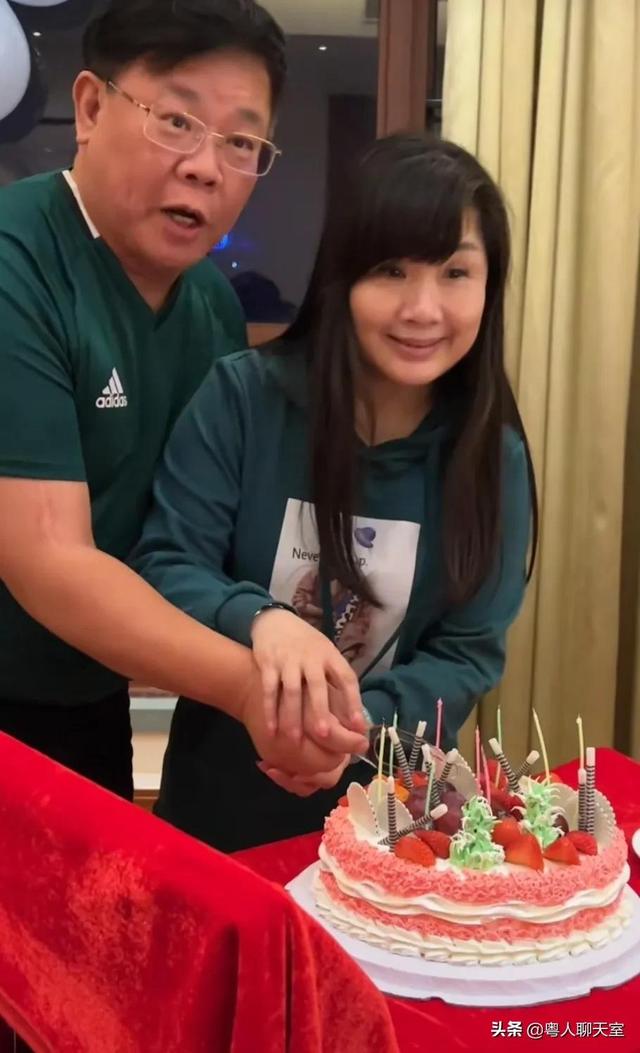 郑达的老婆个人简历图片