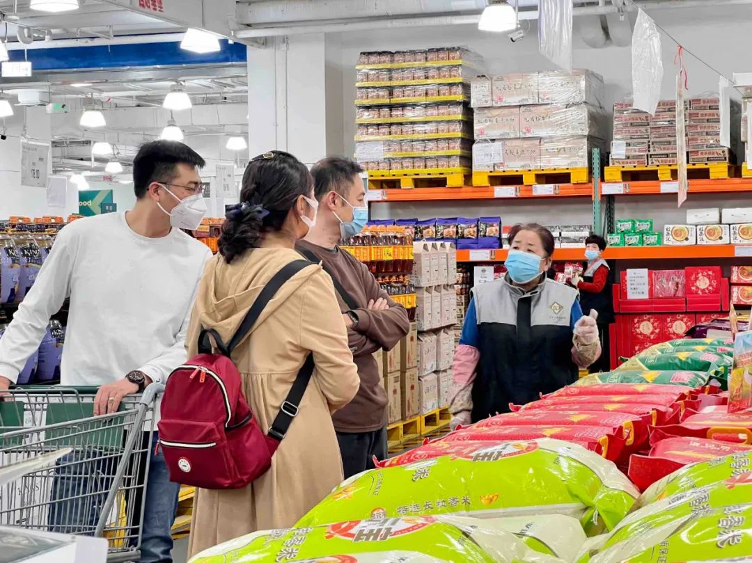 防疫不松懈 市场供应足 城关区各大商超客流量回升