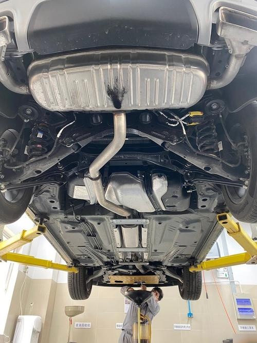 凯迪拉克xt4底盘解析