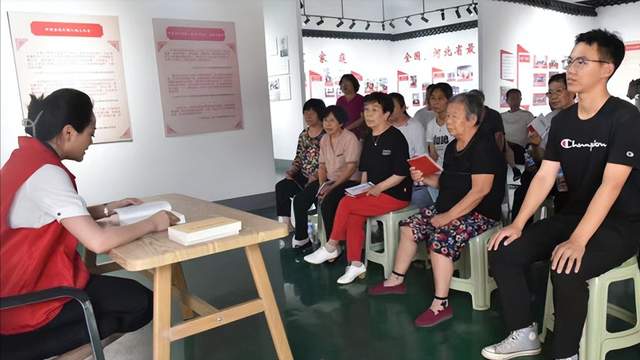 河北定州李亲顾镇开展 理论政策宣讲巾帼志愿服务讲座