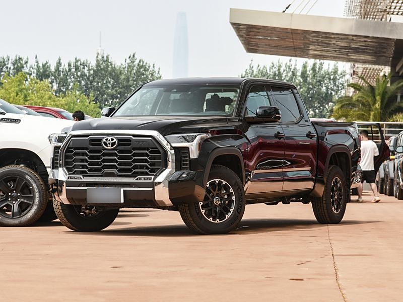 丰田坦途trd皮卡5.7非承载式v8分时四驱六速档